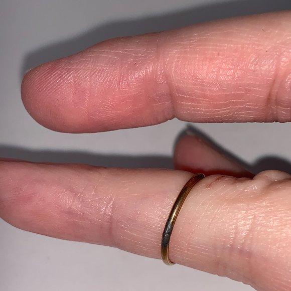 1.3mm Gold Filled Plain Band Ring, Size 3 1/4 - Picture 7 of 8